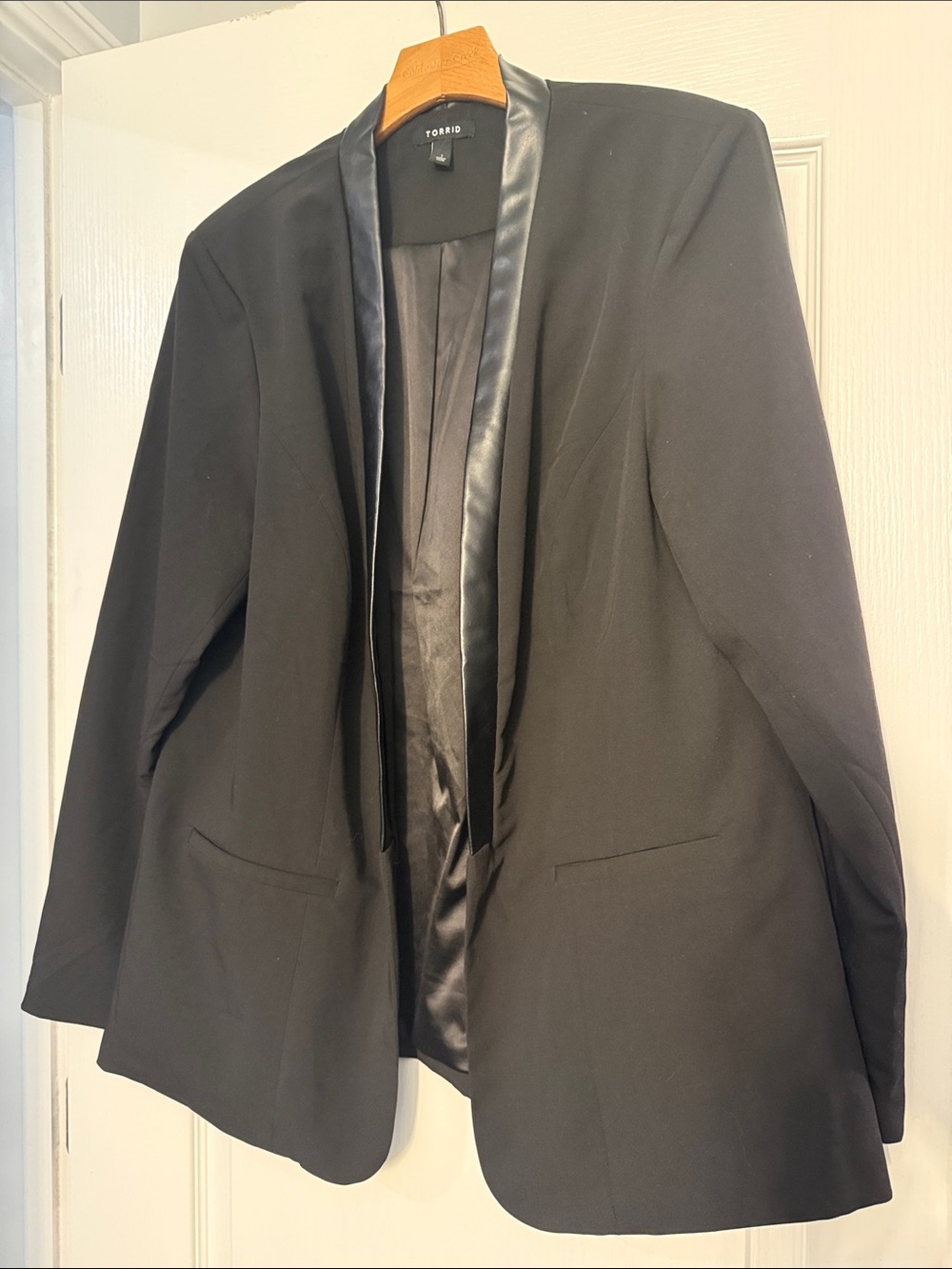 torrid Black faux leatherTrim Open Blazer- size 1